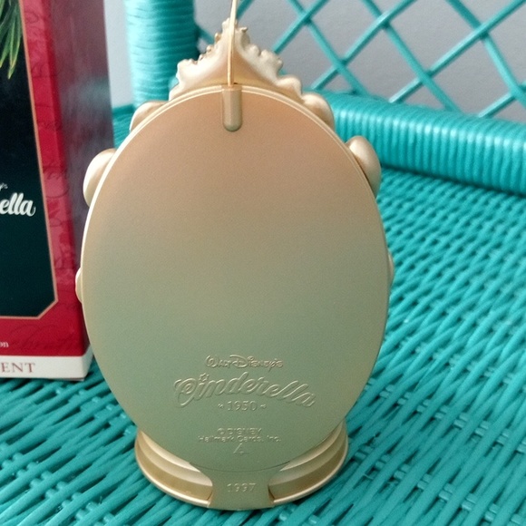 Vintage Hallmark Cinderella - Picture 8 of 8